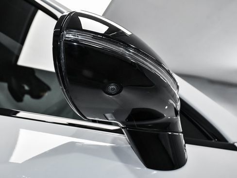 Used 2022 Porsche Cayenne GTS image 81