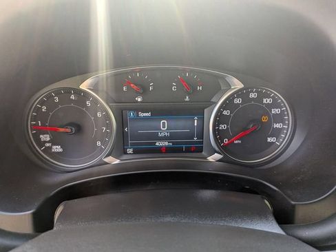 Used 2023 GMC Terrain SLE w/ Driver Convenience Package AWD/4WD image 17