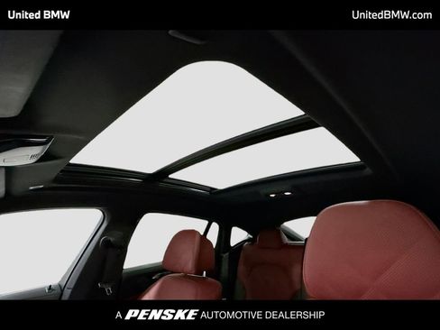 Used 2024 BMW X6 xDrive40i w/ Premium Package image 12