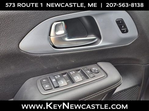 New 2026 Chrysler Pacifica Limited w/ S Appearance Package image 6