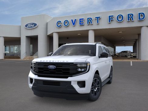 New 2026 Ford Expedition Active RWD image 2