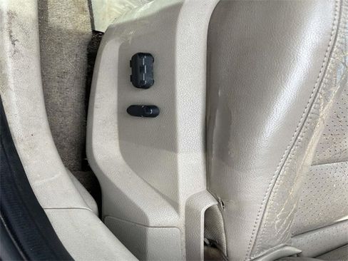 Used 2006 Ford Freestyle Limited image 25