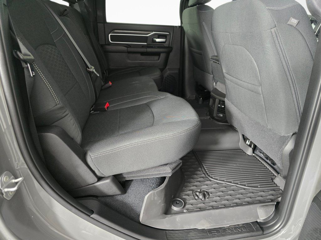 New 2026 RAM 2500 Big Horn AWD/4WD image 36