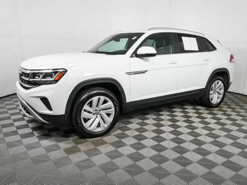 Certified 2023 Volkswagen Atlas Cross Sport SE FWD image 25