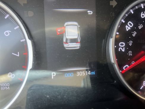 Used 2022 Toyota RAV4 LE FWD image 22