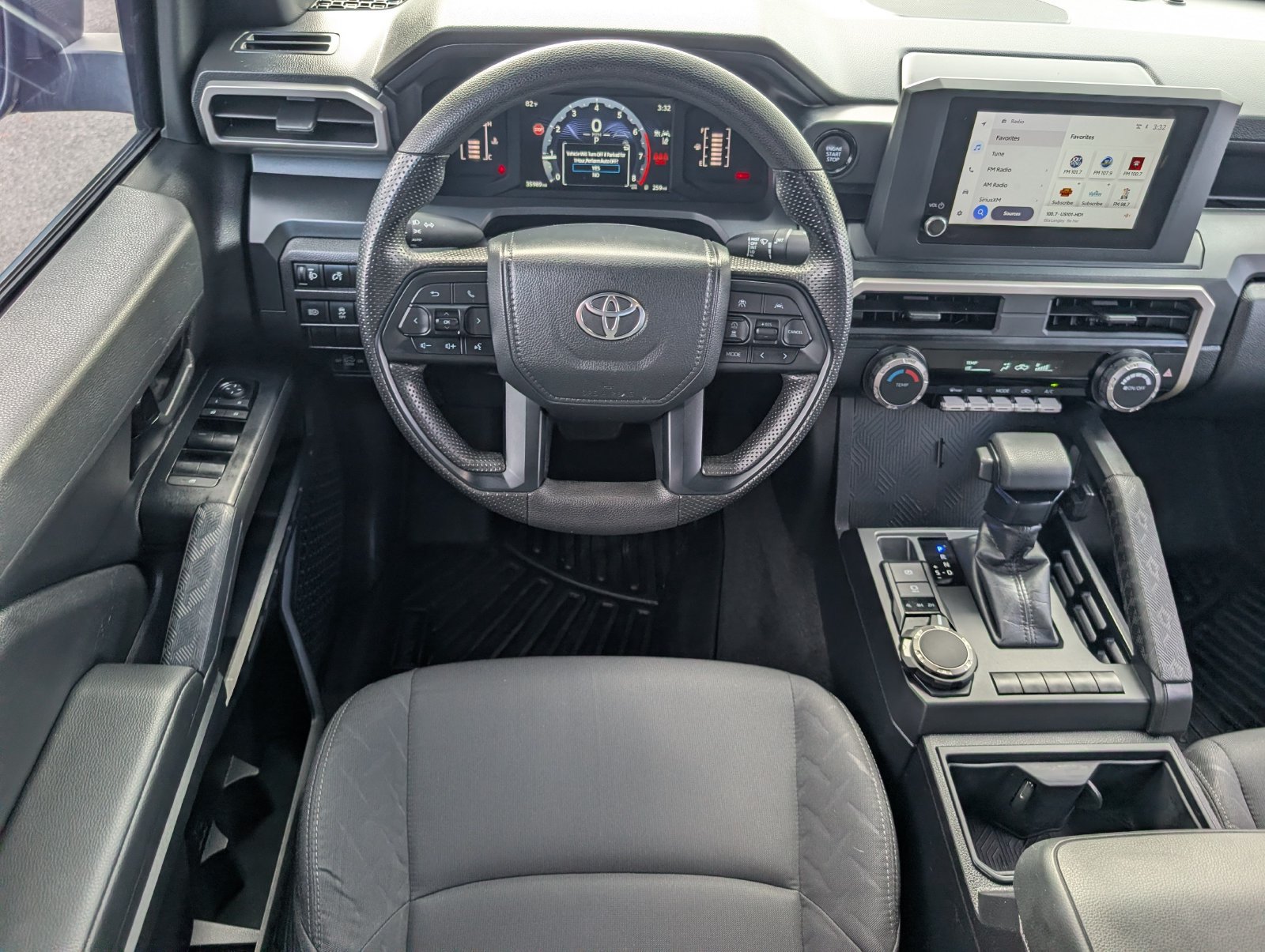 Used 2024 Toyota Tacoma SR AWD/4WD image 17