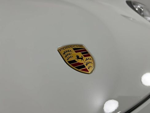 Used 2019 Porsche 911 GT3 RS image 28