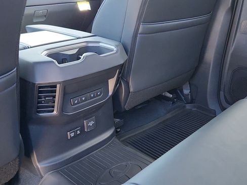 New 2026 Toyota Tundra Platinum AWD/4WD image 17