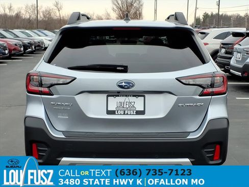 Used 2022 Subaru Outback Limited image 29