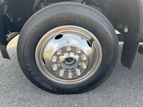 Used 2018 Ford F550 4x4 Crew Cab Super Duty image 9