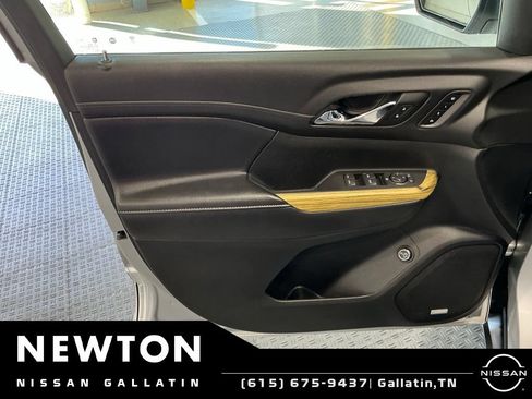 Used 2019 GMC Acadia Denali w/ Technology Package FWD image 47