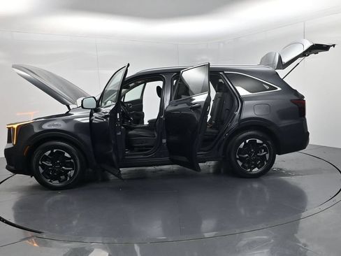 Certified 2024 Kia Sorento S FWD image 62