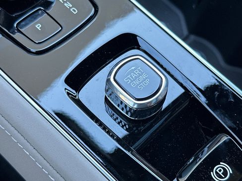 New 2026 Volvo XC90 T8 Ultra w/ Protection Package Premier image 21