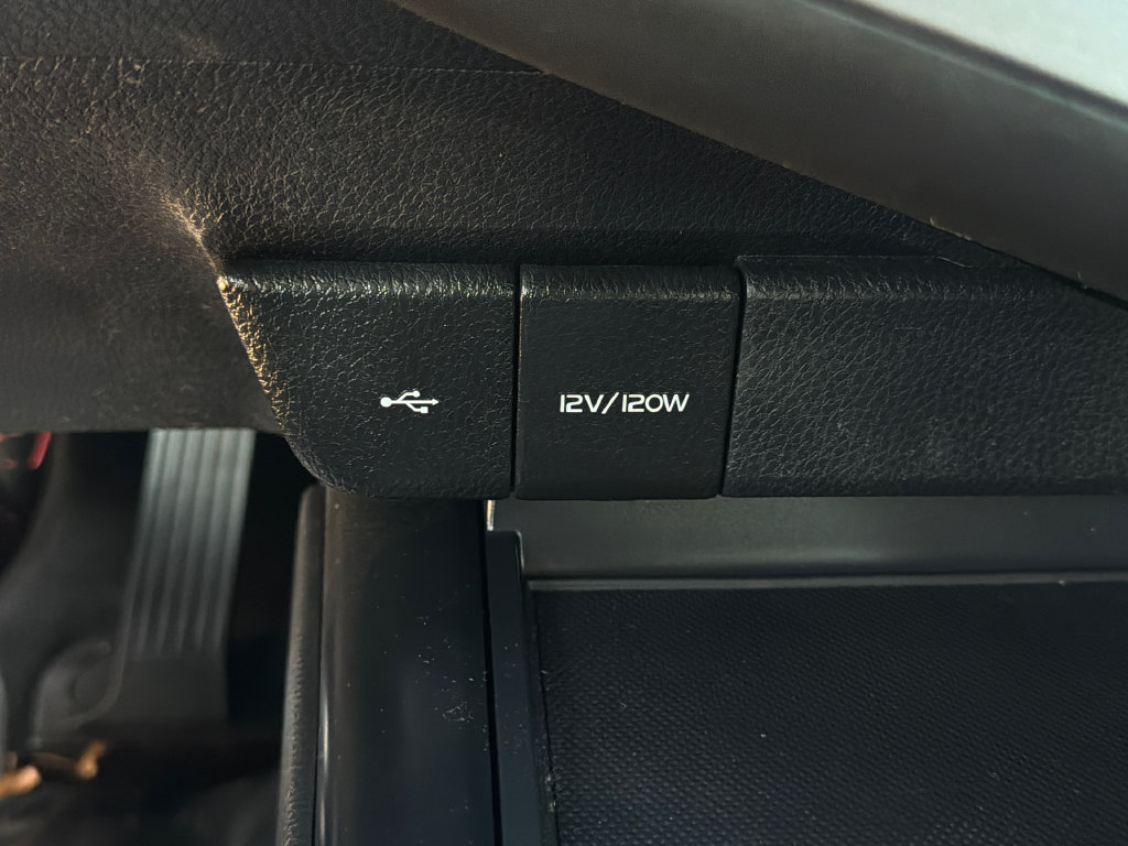 Used 2020 Toyota Camry LE FWD image 26