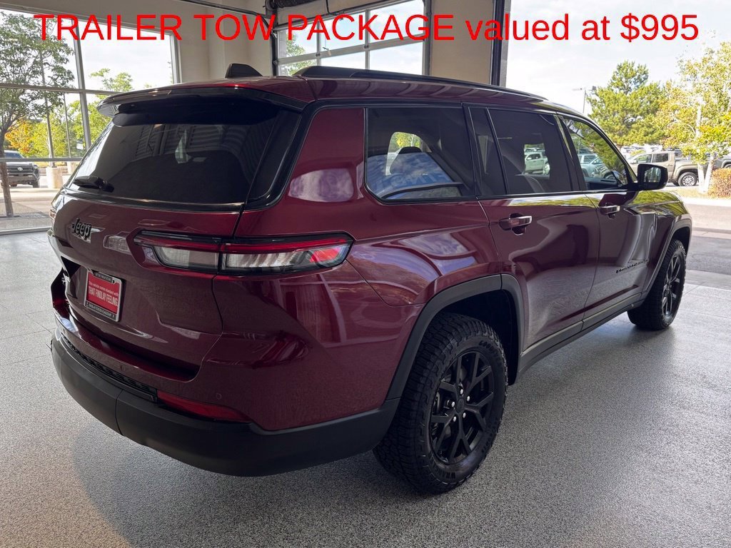 Used 2024 Jeep Grand Cherokee L Altitude AWD/4WD image 9