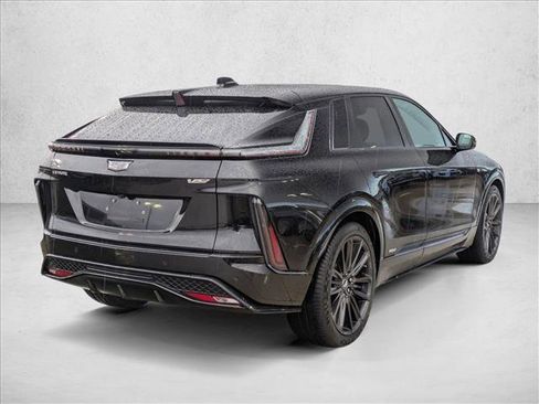 Used 2026 Cadillac Lyriq V image 5