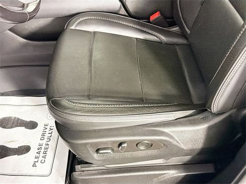 Used 2022 GMC Yukon Denali image 19