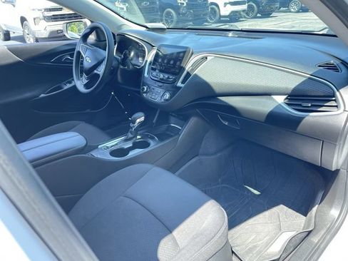 Used 2023 Chevrolet Malibu LT w/ LPO, Floor Liner Package FWD image 27