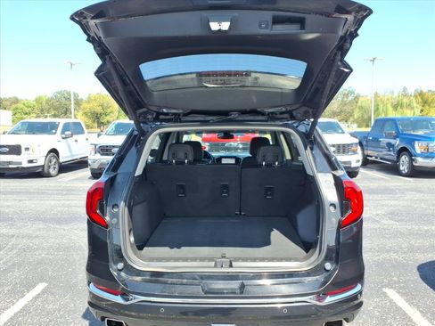 Used 2020 GMC Terrain Denali w/ Denali Premium Package image 6