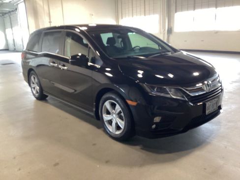 Used 2018 Honda Odyssey EX image 8