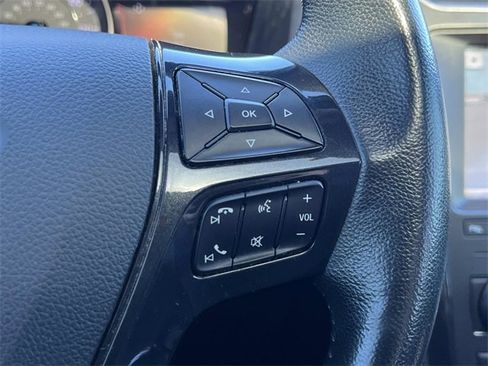 Used 2018 Ford Explorer XLT w/ Equipment Group 202A image 29