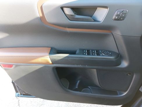 Used 2024 Ford Bronco Sport Outer Banks w/ Tech Package image 28