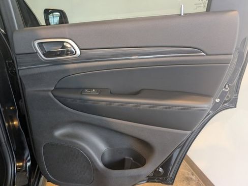Used 2020 Jeep Grand Cherokee Limited w/ Premium Lighting Group image 28