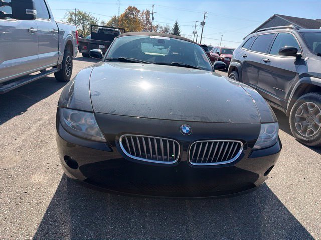 Used 2005 BMW Z4 3.0i RWD image 3