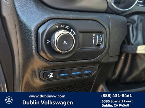 Used 2023 Jeep Wrangler Unlimited Rubicon 4xe image 19