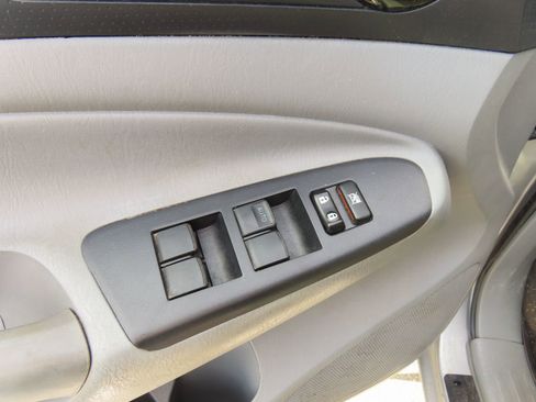 Used 2015 Toyota Tacoma PreRunner w/ Convenience Package image 12