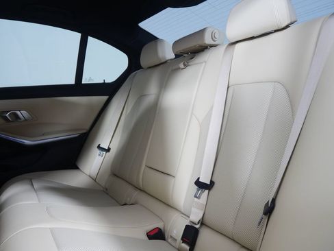 Used 2022 BMW 330i Sedan w/ Premium Package 2 RWD image 15