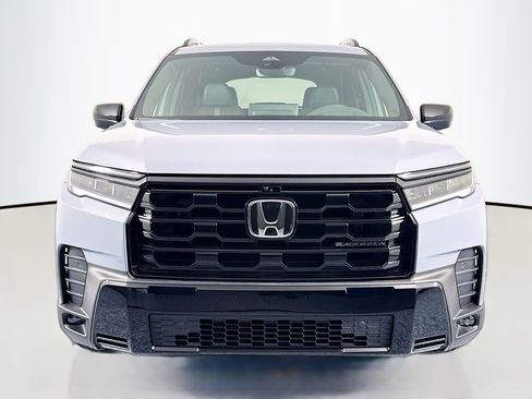 New 2026 Honda Pilot Black Edition image 2