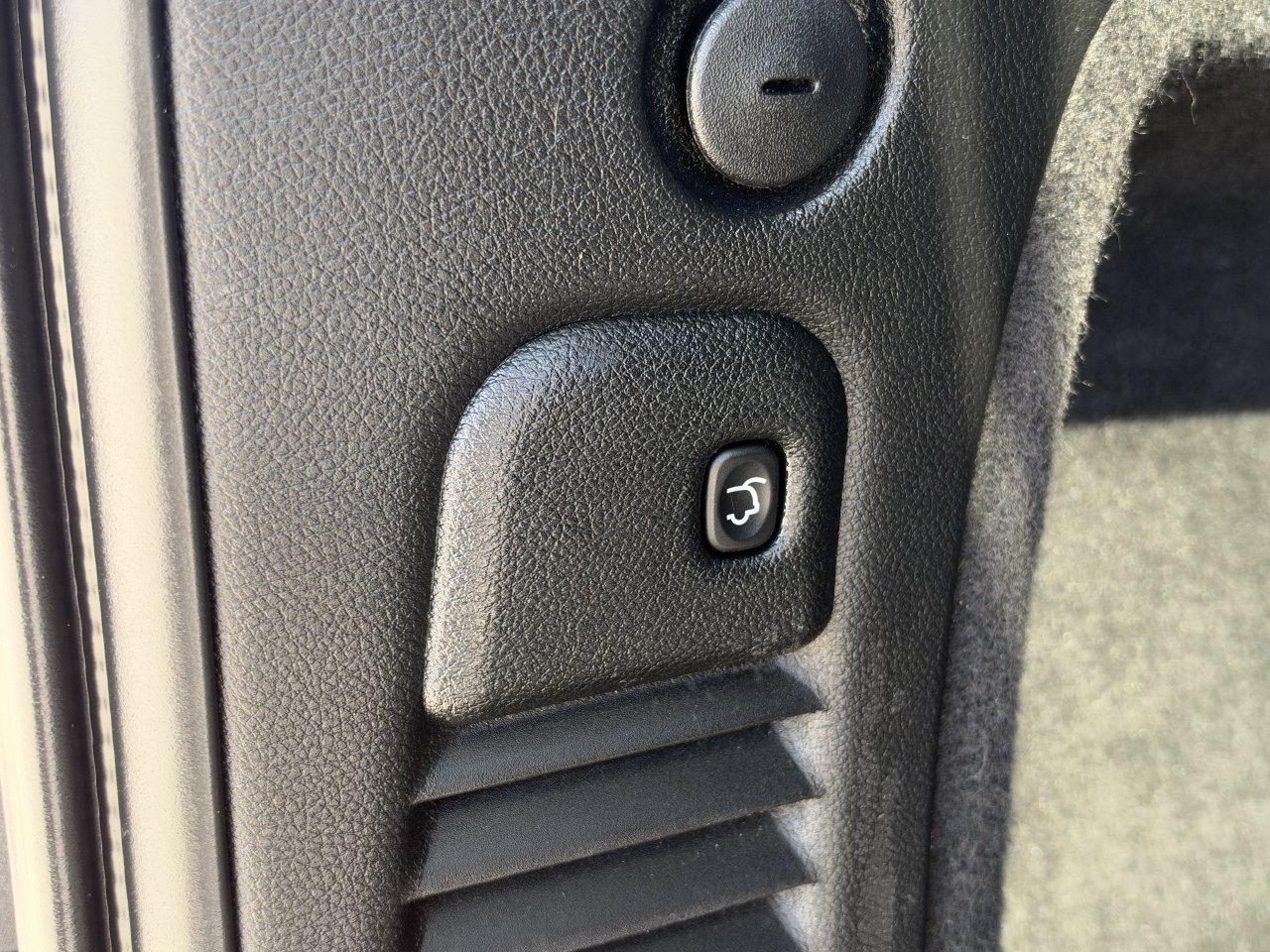 Used 2023 Dodge Durango GT AWD/4WD image 30
