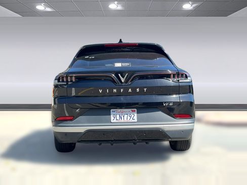 Used 2023 VinFast VF 8 Eco AWD/4WD image 5