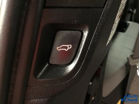 Used 2016 Toyota Sequoia Limited image 23