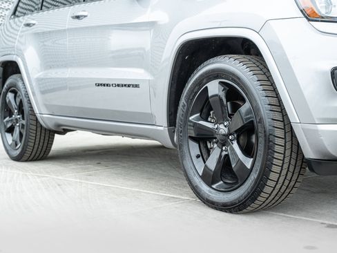 Used 2014 Jeep Grand Cherokee Altitude image 30