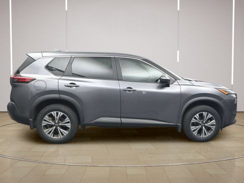 Certified 2023 Nissan Rogue SV FWD image 8