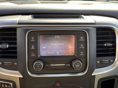 Used 2022 RAM 1500 Classic SLT image 17