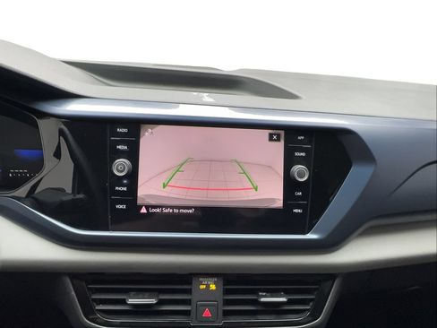 Used 2023 Volkswagen Taos SE w/ Panoramic Sunroof Package FWD image 49
