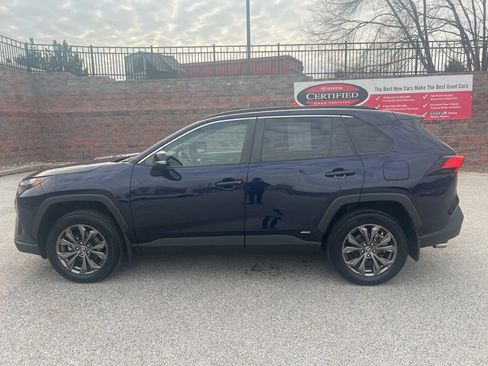 Certified 2023 Toyota RAV4 XLE Premium image 5