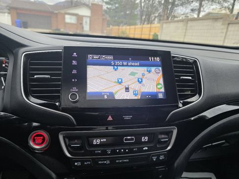 Used 2021 Honda Ridgeline Black Edition image 14