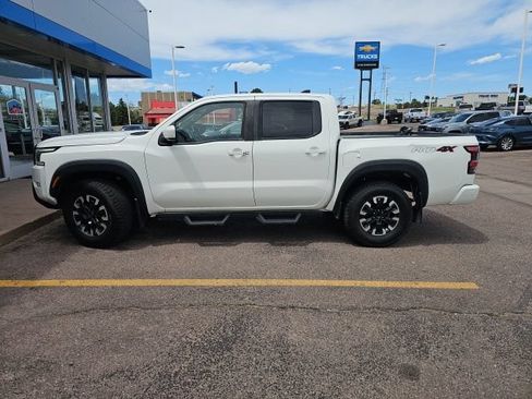 Used 2023 Nissan Frontier PRO-4X w/ Technology Package AWD/4WD image 8