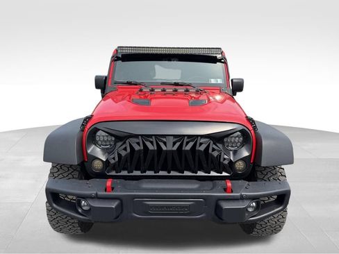 Used 2016 Jeep Wrangler Unlimited Rubicon w/ Dual Top Group AWD/4WD image 23