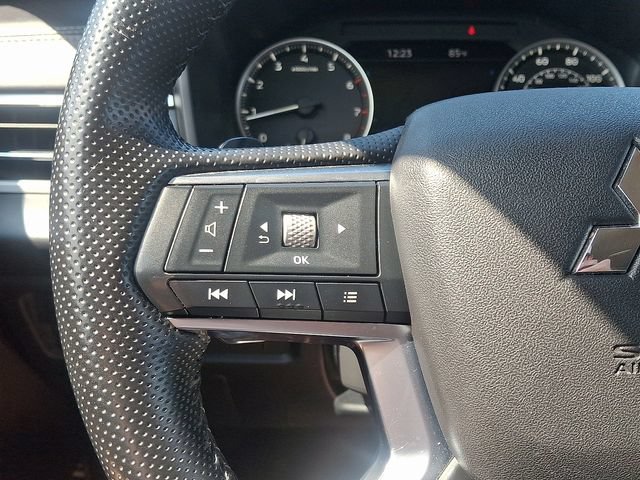 Used 2024 Mitsubishi Outlander SE AWD/4WD image 21
