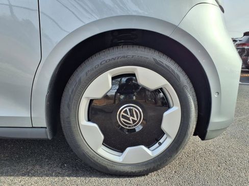 New 2025 Volkswagen ID. Buzz Pro S image 7