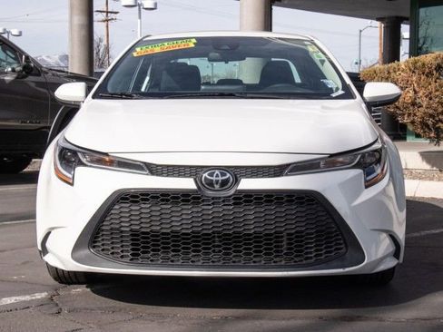 Used 2021 Toyota Corolla LE w/ Carpet Mat Package (TMS) image 2