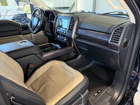 Used 2021 Ford F250 Limited w/ FX4 Off-Road Package image 17