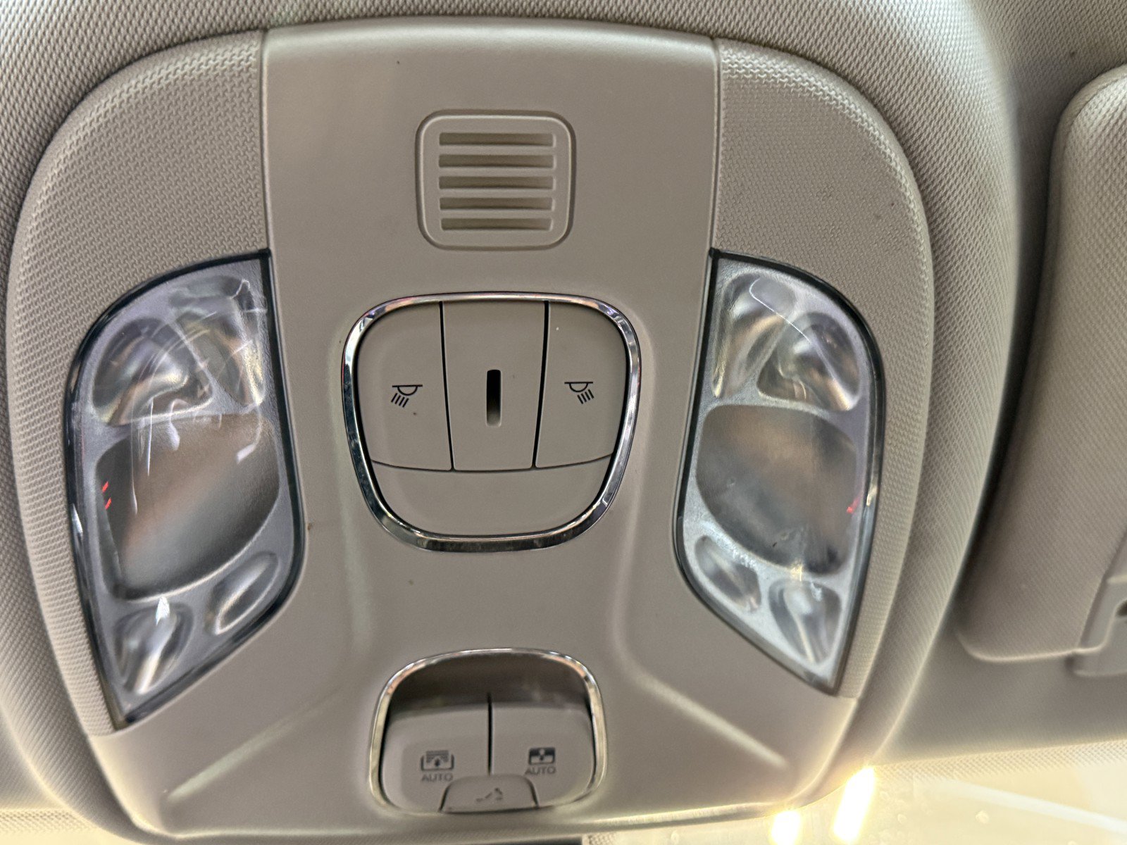 Used 2022 Jeep Compass Limited w/ Sun and Sound Group AWD/4WD image 18