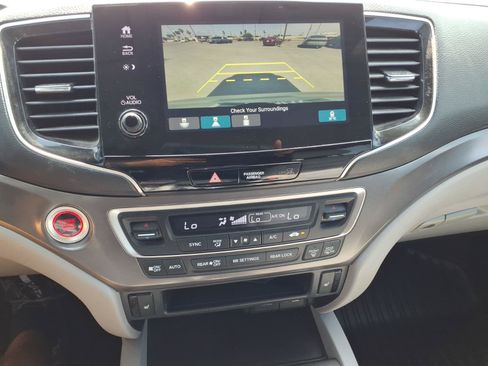 Used 2020 Honda Pilot EX image 14