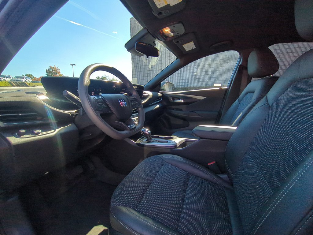 Used 2026 Buick Envista Preferred FWD image 12